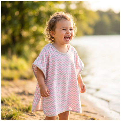 Bambusové mušelínové pončo XKKO BMB - Chevron Baby Pink